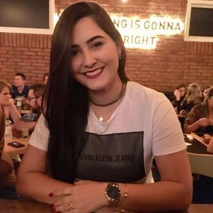 Meet your Posher, Flávia